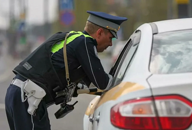 Установка дефлекторов на окнах ТС в 2026 законно или нет?